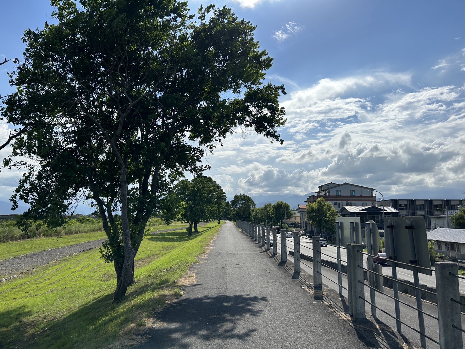 蘭陽溪員山堤防人行步道