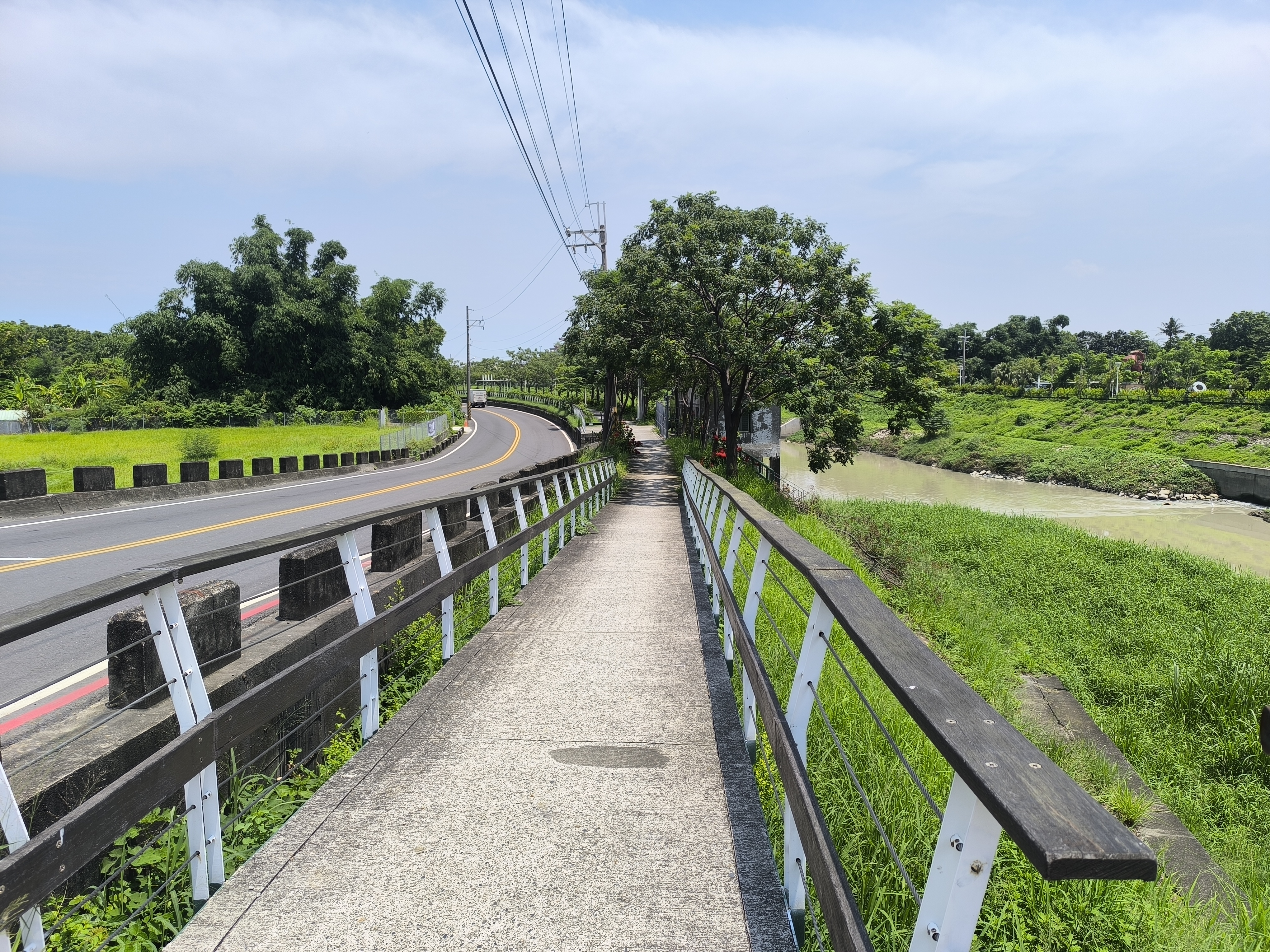 阿公店溪前鋒及灣仔內堤防步道