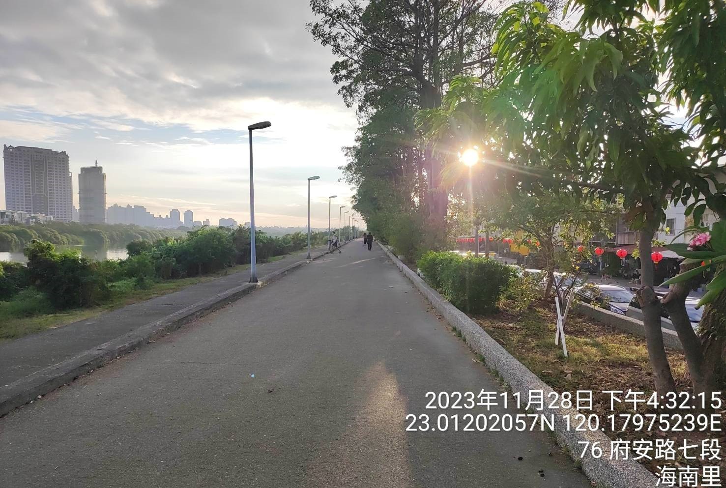 堤頂步道