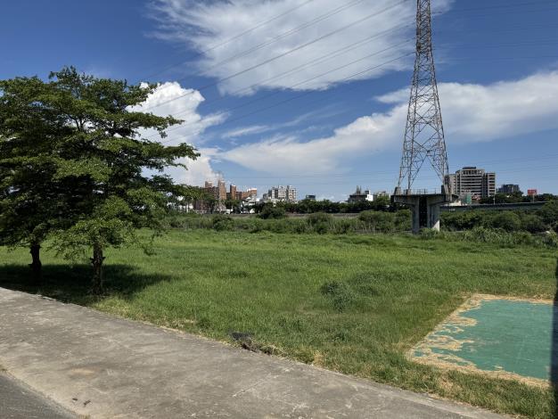 06_10_鹽水溪右岸溪心寮堤防(溪頂里範圍)高灘地
