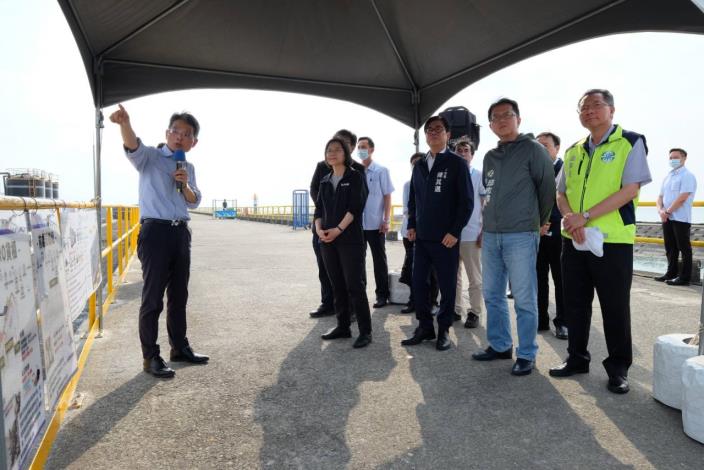 高雄興達電廠旁緊急海淡機組如期產水，穩定南部地區用水需求-2_圖示