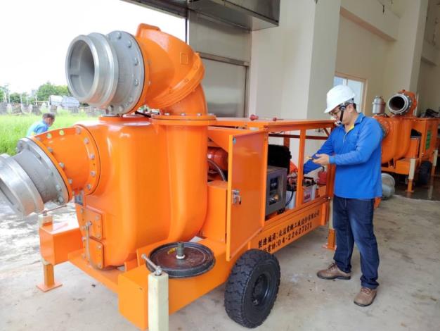 水利署因應蘇拉颱風超前布署支援抽水機-移動式抽水機檢查並隨時待命_圖示