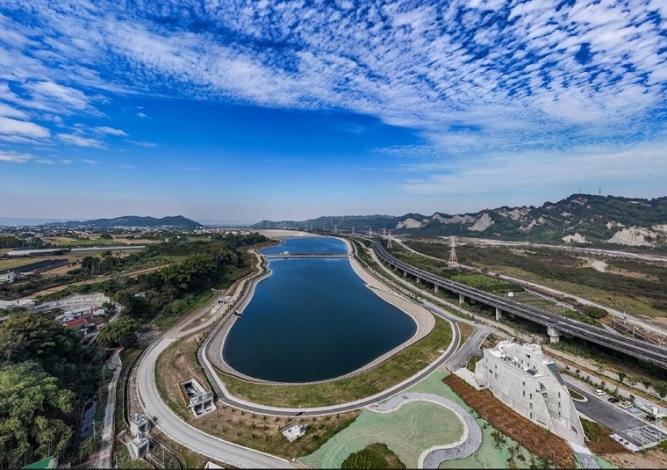 2持續建構穩定供水及韌性安全水環境，支持區域均衡與產業成長-鳥嘴潭人工湖-人工湖和管理中心