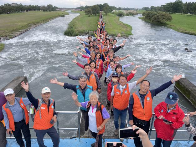 85F8EEE4-3904-44D5-BCBD-EDAA534B9B53_0