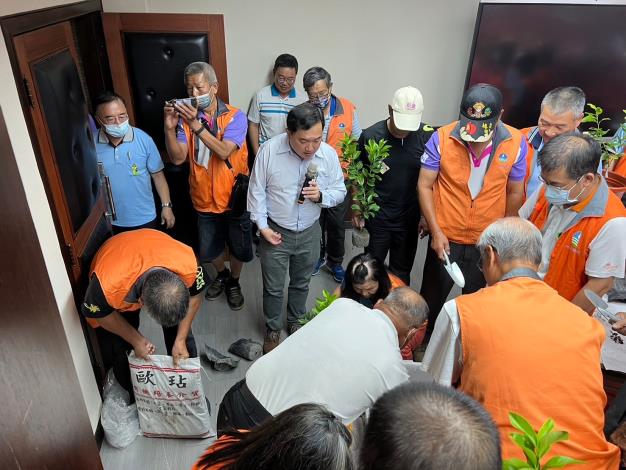 LINE_ALBUM_85_240808_55_0