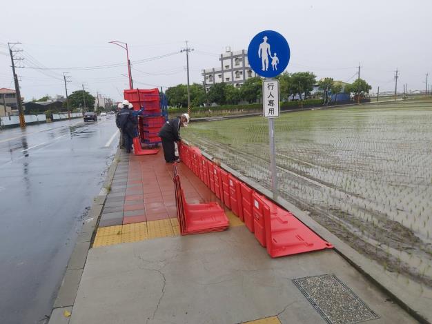 新港市區布設防水擋板防止六腳排水溢淹_圖示