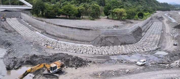 荖濃溪溪寶來一號橋下游護岸復建工程