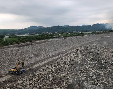 荖濃溪新威護岸復建工程