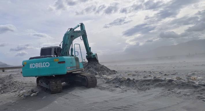 Podul Typhoon actively repaired the washed water coverage measure 1