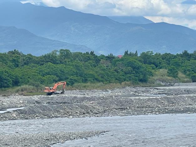 Podul Typhoon actively repaired the washed water coverage measure 3