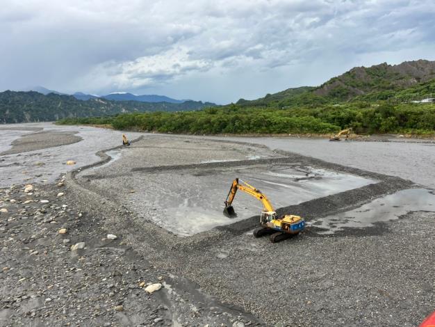 Podul Typhoon actively repaired the washed water coverage measure 2