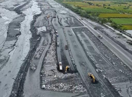 馬太鞍溪疏濬作業