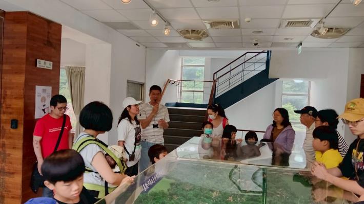 LINE_ALBUM_1140419瑞芳永續親子團體22人參訪_250428_9