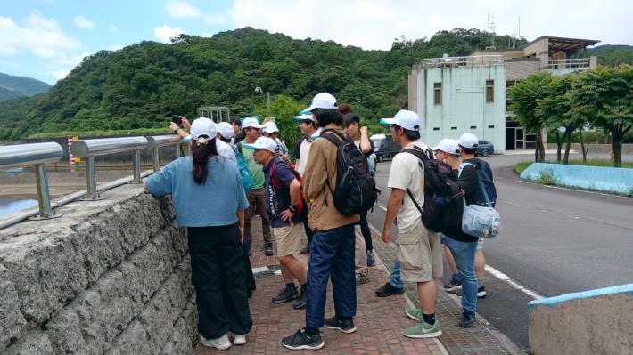 LINE_ALBUM_1140607師大地球科學系17人參訪_250609_5
