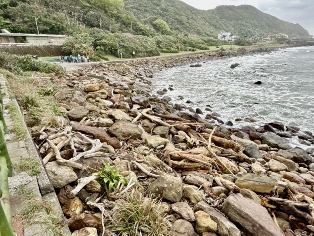 1141114-龍洞海堤淨灘照片-11_0