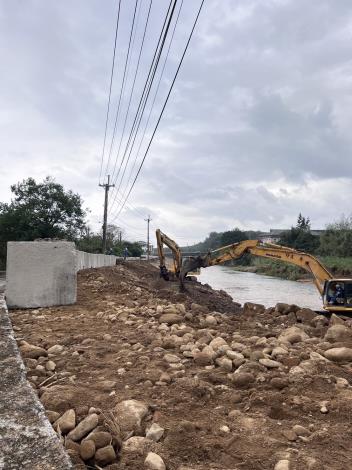 03員潭溪復建工程施工中