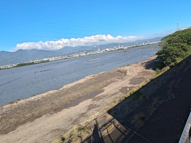 蘆洲二期三標疏濬工程01