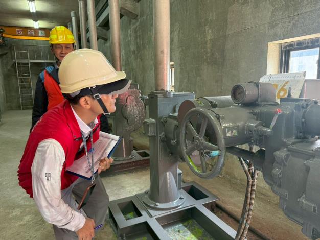 五堵護岸水門(齒桿式)功能檢查