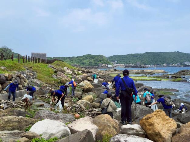 LINE_ALBUM_2026530榮興海堤淨灘活動_260601_21