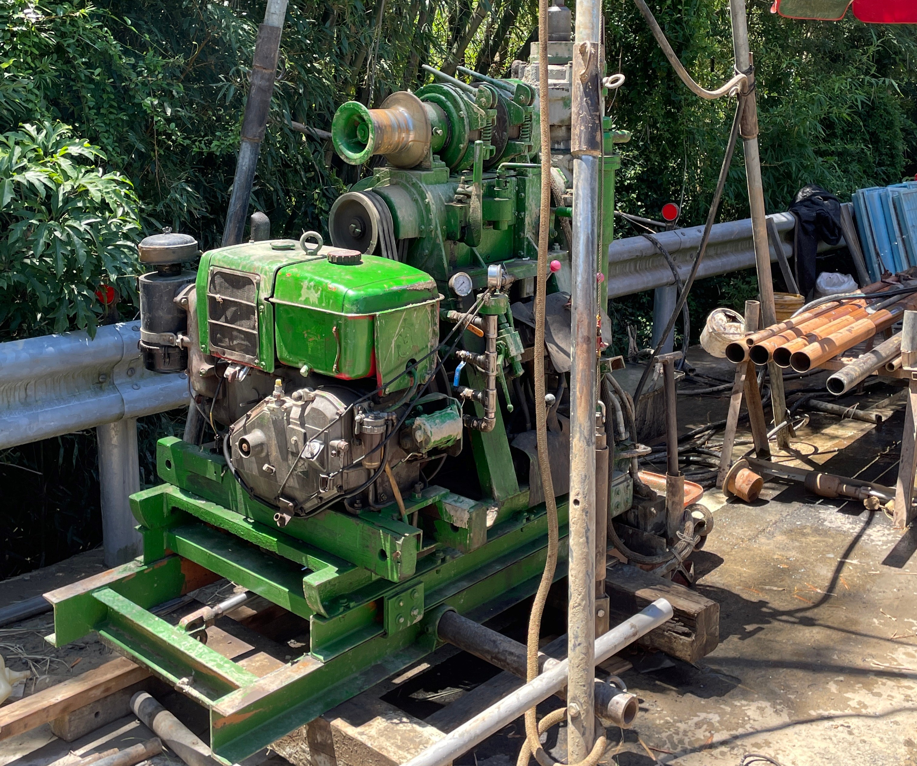 照片1 寶山第三水庫地質鑽探調查- KH-2L旋轉油壓式鑽機