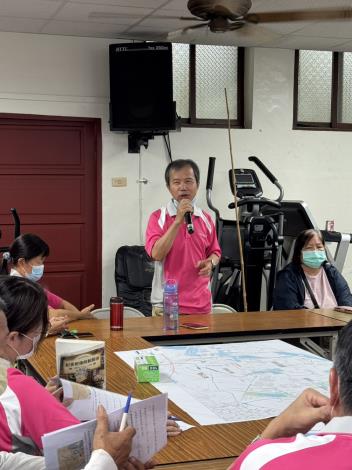 居民共同討論