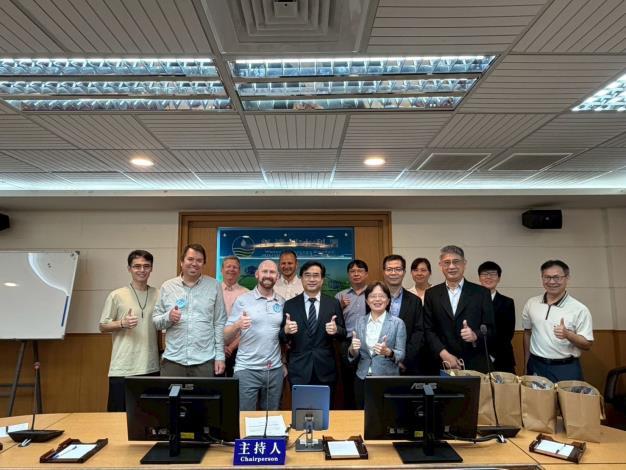 Fig. 2 Appendix 6 Exchange Visit to the WRA Director General