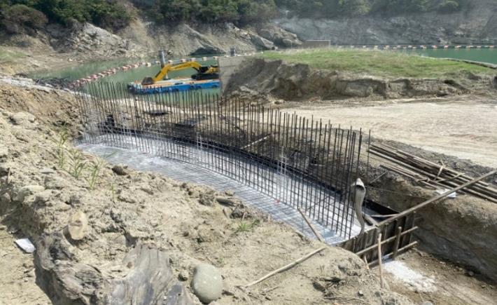 壩前碼頭道路擋土牆-施工照片_0