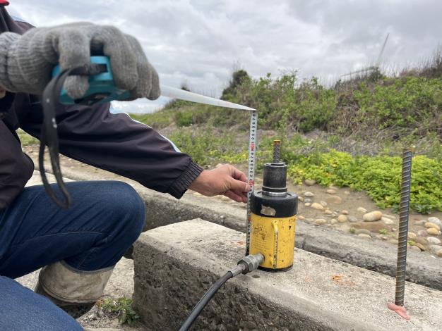 1140401鋼筋拉拔試驗