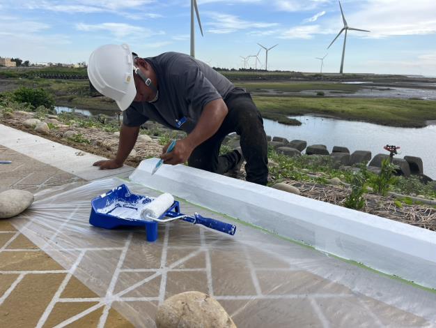 1140614路緣石油漆