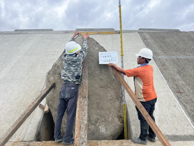 1140605立石尺寸抽查