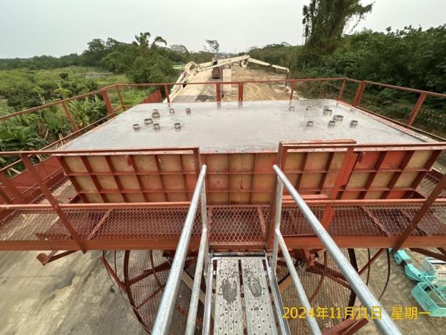 1131111開口設置護欄