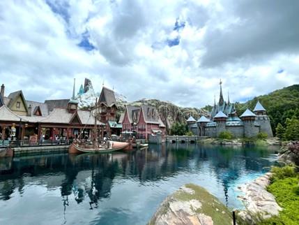 香港迪士尼樂園冰雪奇緣主題區域