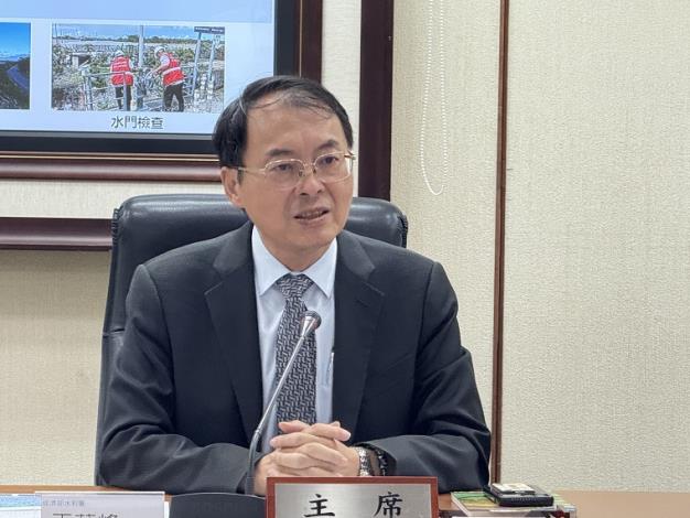 王副署長主持經濟部召開「出流管制」擴大適用門檻記者會