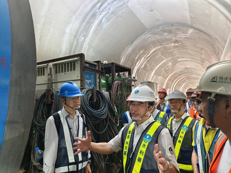 1水利署︰第一線掌握台中及新竹水資源建設進度　要求如期如質完工 確保供水安全--視察鯉魚潭第二原水管工程隧道段施工情形