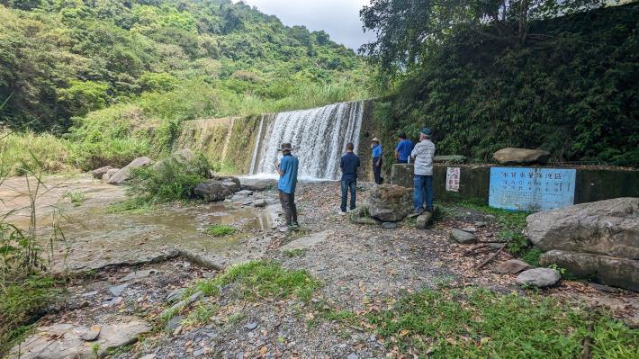 圖一、至引水地點進行現勘_圖示