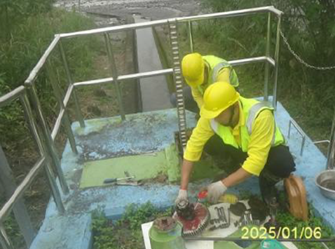 圖4 水門大保養照片1(各部零件之拆卸清洗)