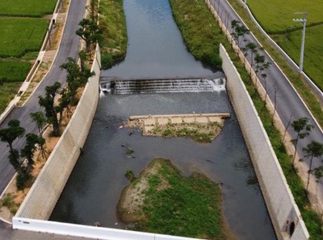 圖5新建半重力式擋土牆