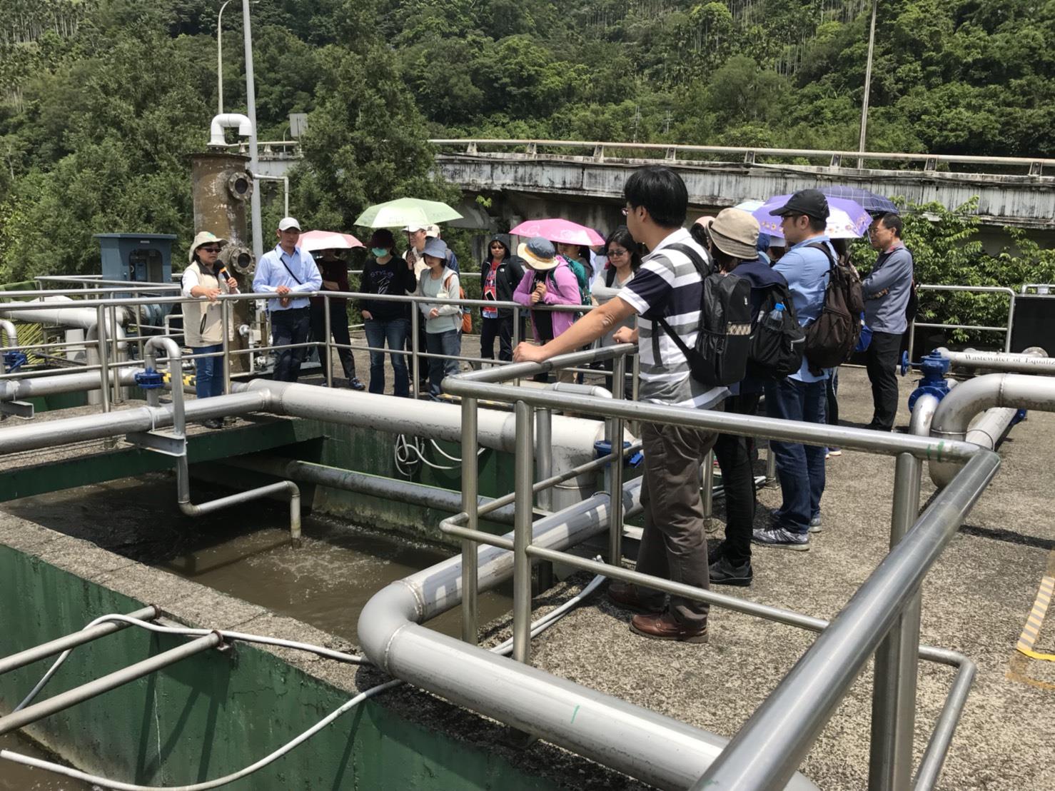 民眾參訪污水處理廠