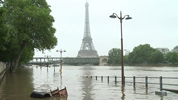 5月、6月間歐洲洪災，法國巴黎嚴重淹水(BBC)