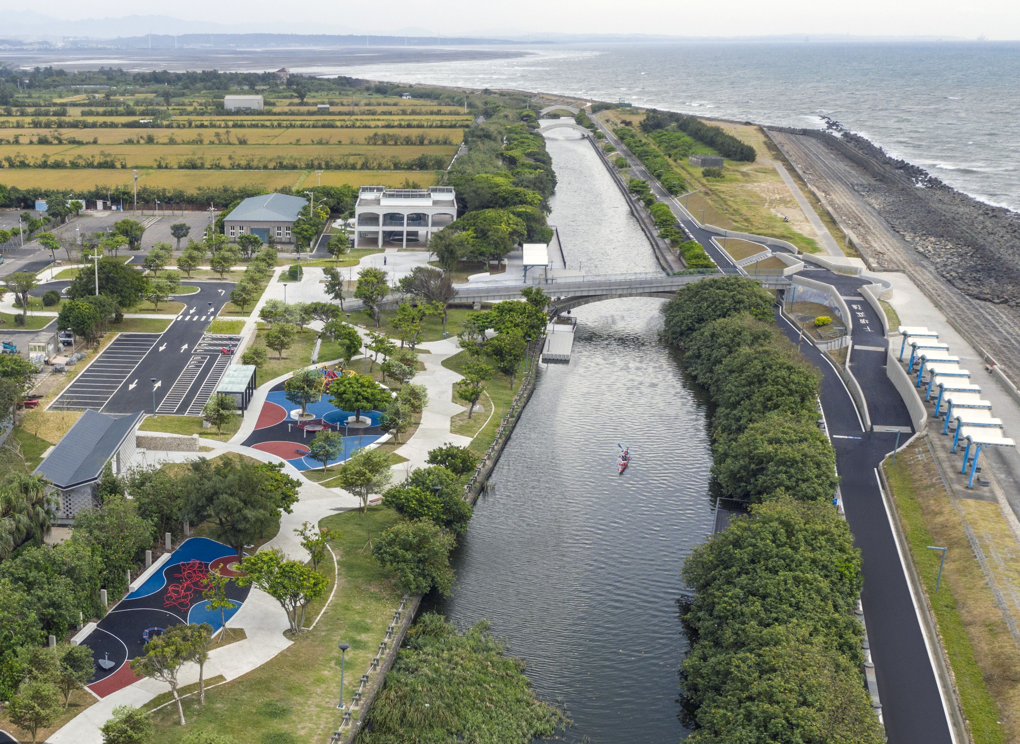新竹市微笑水岸計畫營造休憩環境